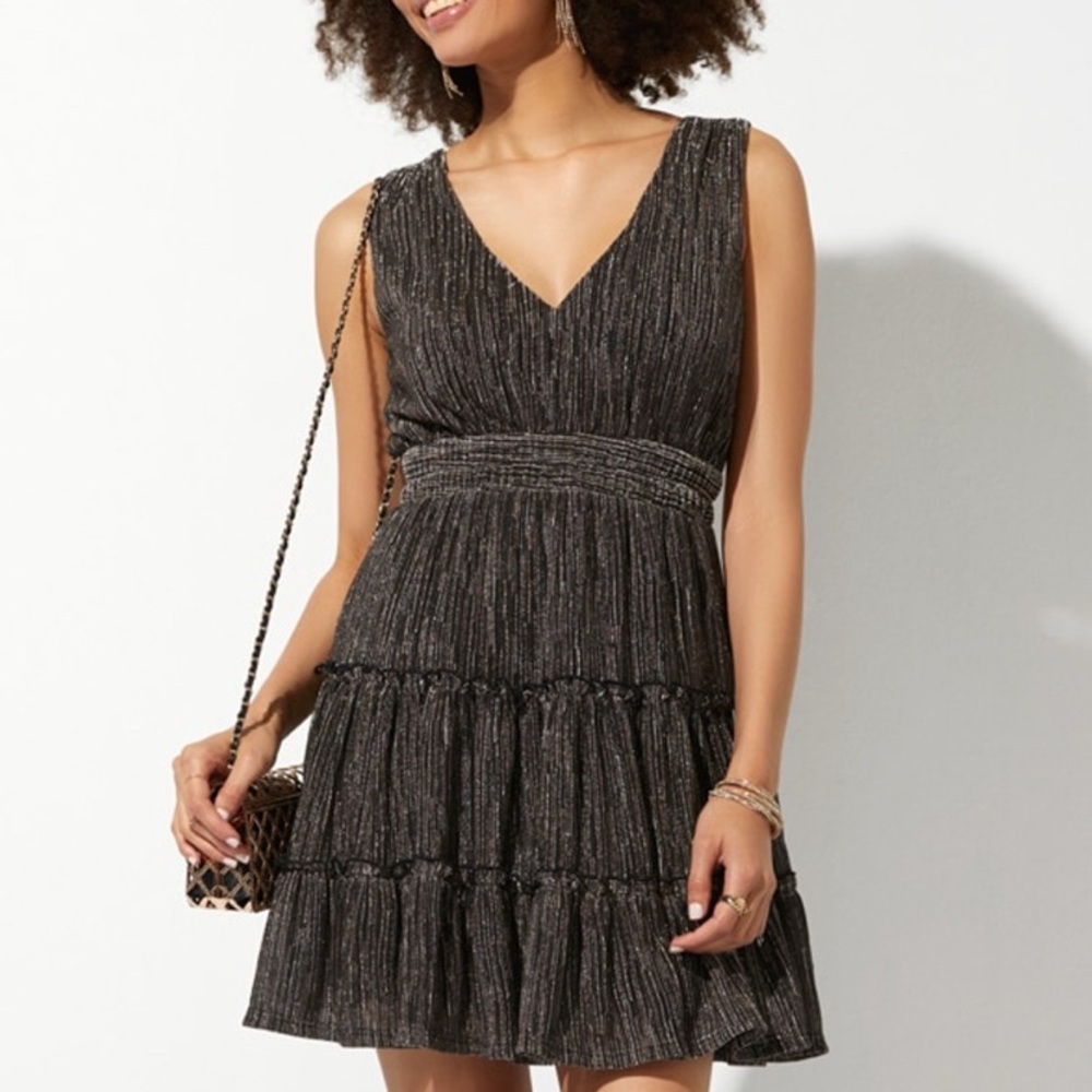 Audrey Parks Isabelle Tiered Shimmer Flippy Dress from Francesca’s XS